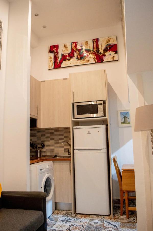 Estudio Cerca De Anton Martin 4Pax Apartment Madrid Bagian luar foto