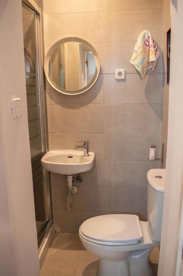 Estudio Cerca De Anton Martin 4Pax Apartment Madrid Bagian luar foto